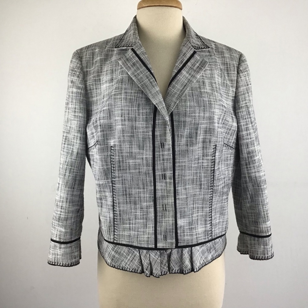 CARLISLE Black & White Fitted Jacket Whip stitched / Bottom Ruffle  S 14